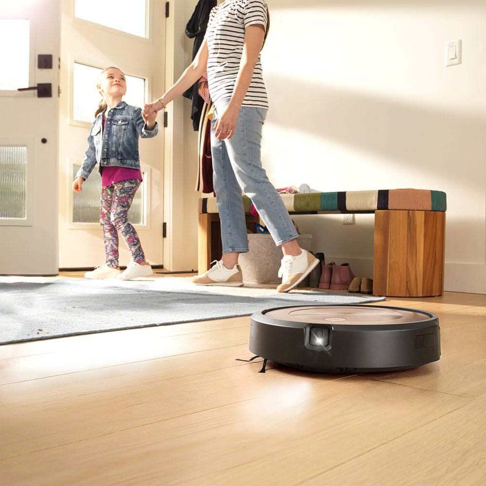 Roomba j j Web PDP Carousel CleanWhileAway x